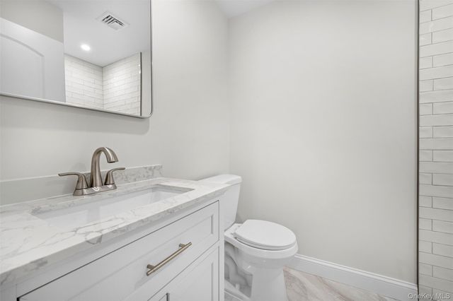 108 Maya Circle, Central Islip, NY 11722