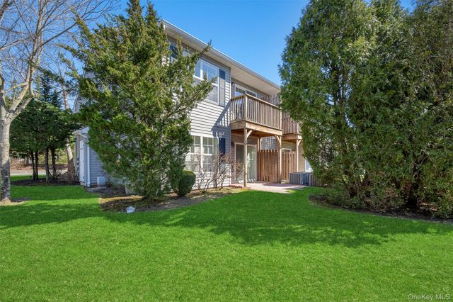 108 Maya Circle, Central Islip, NY 11722