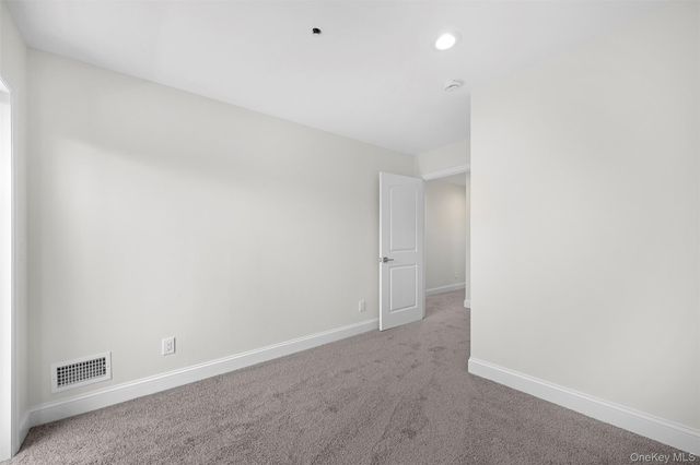 108 Maya Circle, Central Islip, NY 11722