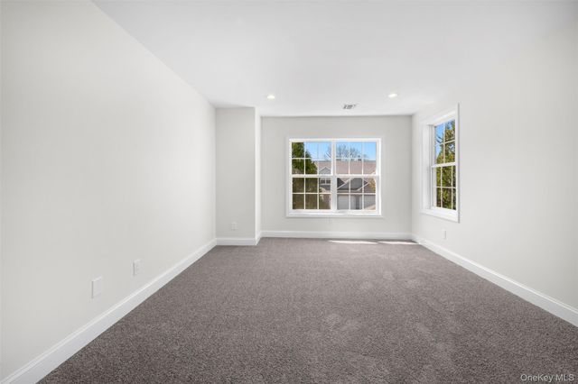 108 Maya Circle, Central Islip, NY 11722