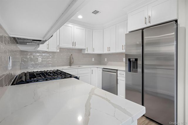 108 Maya Circle, Central Islip, NY 11722