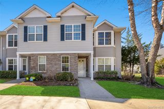 108 Maya Circle, Central Islip, NY 11722