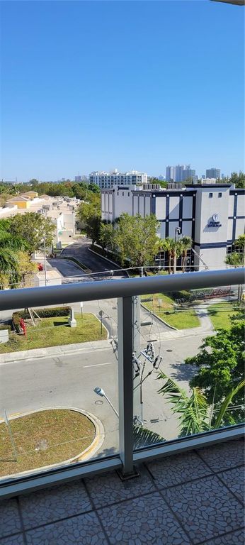13499 Biscayne Boulevard 511, North Miami, FL 33181