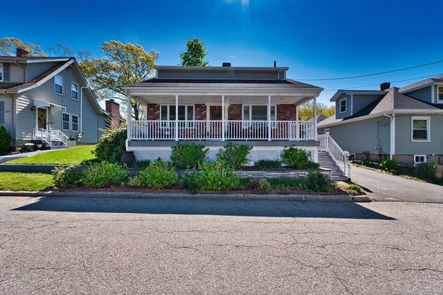 235 Chavenson St, Fall River, MA 02723