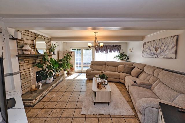 235 Chavenson St, Fall River, MA 02723