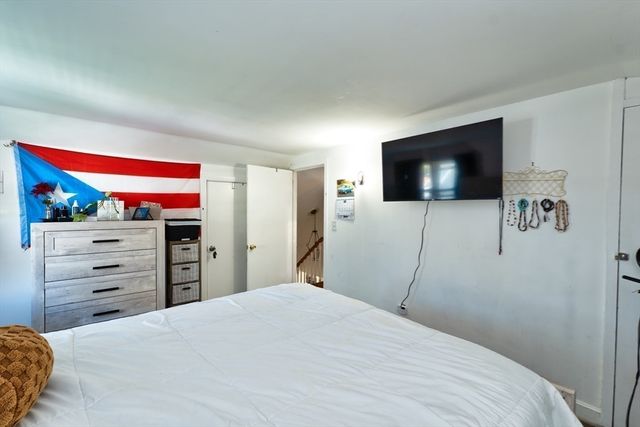 235 Chavenson St, Fall River, MA 02723
