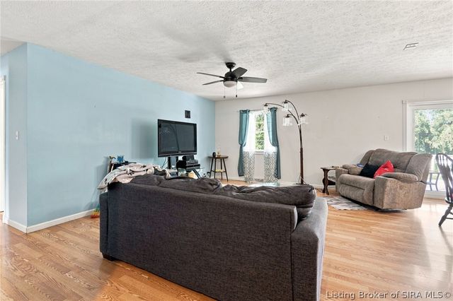 3939 Dunbar Avenue, New Albany, IN 47150