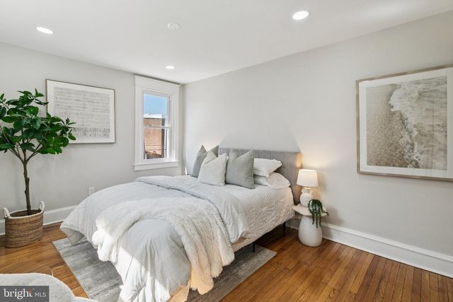 6520 N 17TH ST, Philadelphia, PA 19126