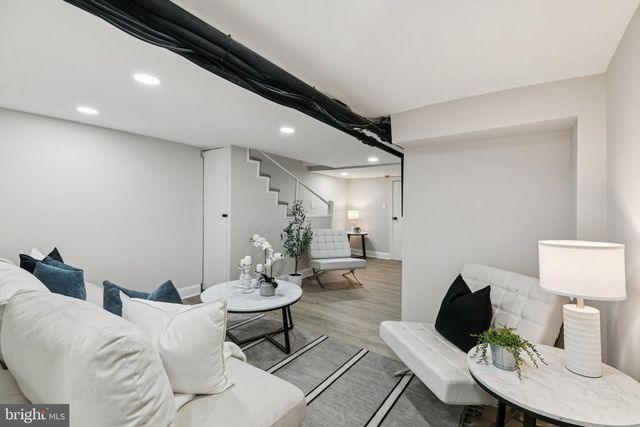 6520 N 17TH ST, Philadelphia, PA 19126