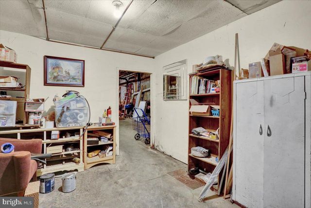 121 S 6TH ST, Reading, PA 19602