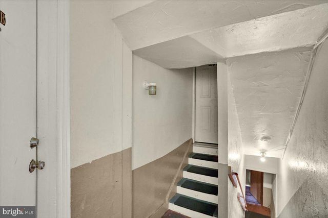 121 S 6TH ST, Reading, PA 19602