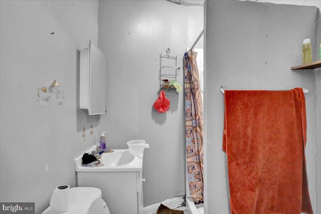 121 S 6TH ST, Reading, PA 19602