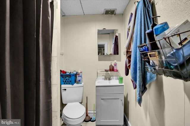 121 S 6TH ST, Reading, PA 19602