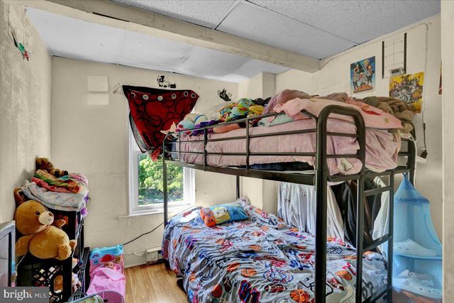 121 S 6TH ST, Reading, PA 19602