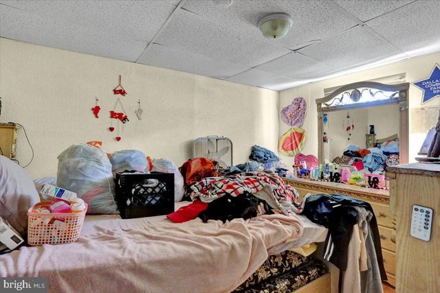 121 S 6TH ST, Reading, PA 19602