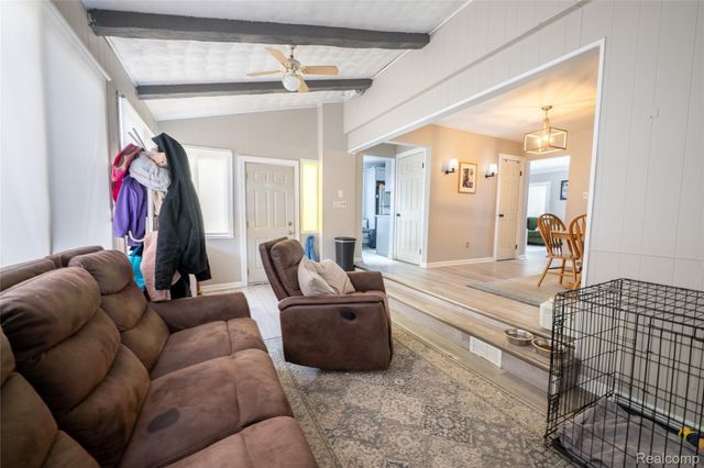 17777 Matthews Street, Riverview, MI 48193