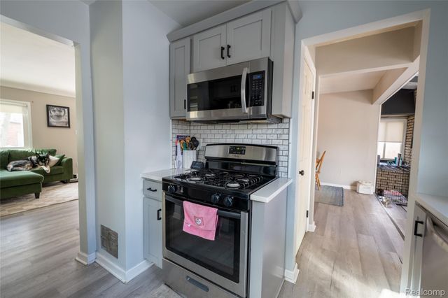 17777 Matthews Street, Riverview, MI 48193