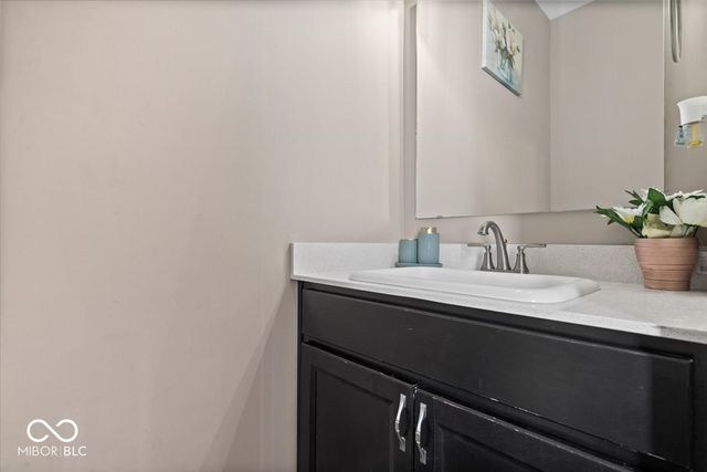 6037 Shallow Creek Lane, Indianapolis, IN 46237