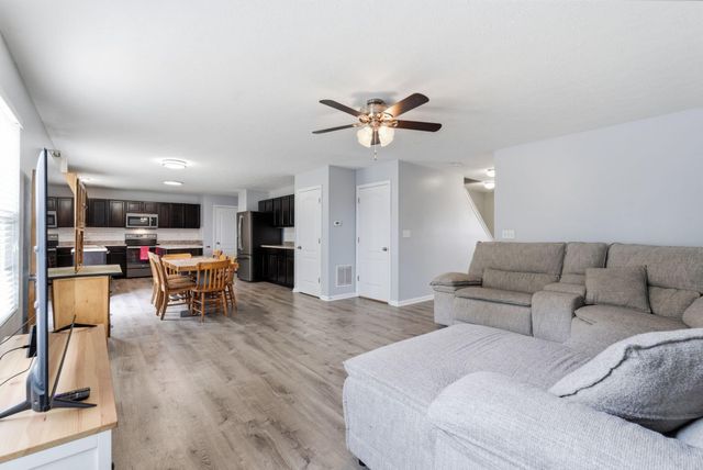 164 Stapleton Way, Georgetown, KY 40324