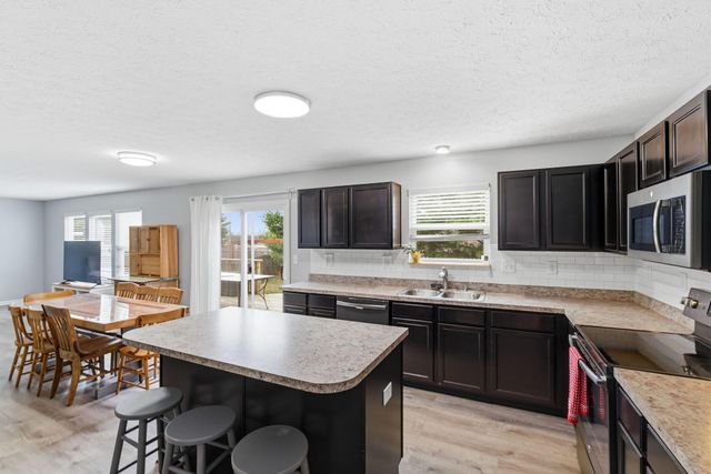 164 Stapleton Way, Georgetown, KY 40324