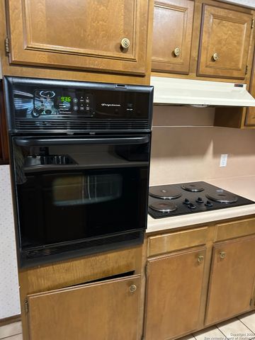 241 Ralston, Converse, TX 78109