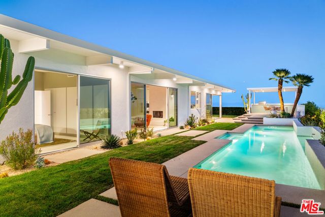 1227 Tellem Drive, Pacific Palisades, CA 90272