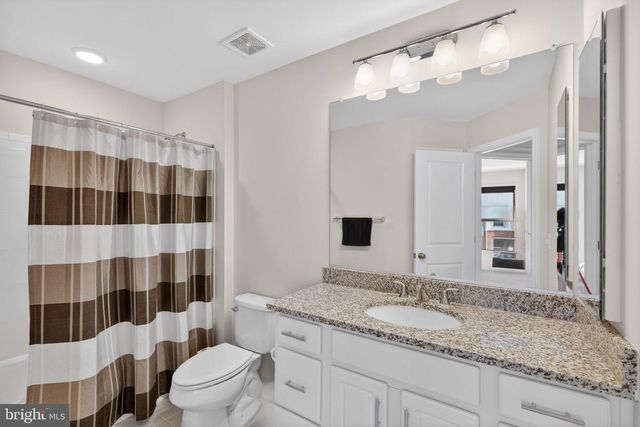 42410 DOGWOOD GLEN SQ, Sterling, VA 20166