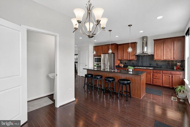 42410 DOGWOOD GLEN SQ, Sterling, VA 20166