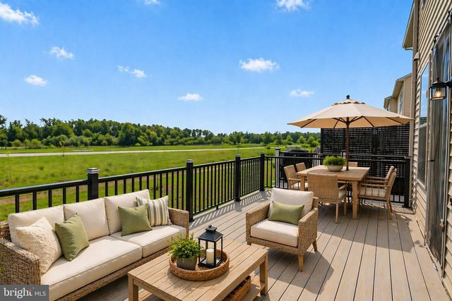 42410 DOGWOOD GLEN SQ, Sterling, VA 20166