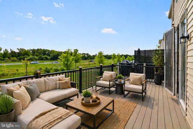 42410 DOGWOOD GLEN SQ, Sterling, VA 20166