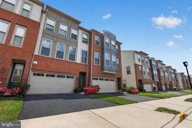 42410 DOGWOOD GLEN SQ, Sterling, VA 20166