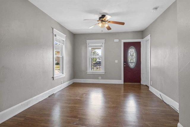 1036 W 5TH AVENUE, Oshkosh, WI 54902