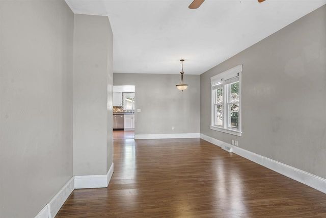 1036 W 5TH AVENUE, Oshkosh, WI 54902