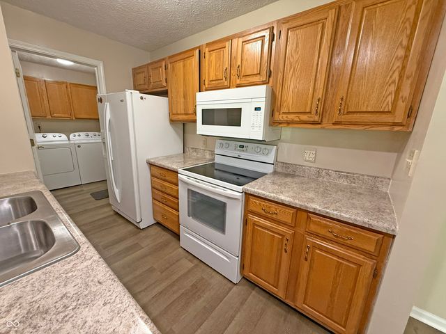 12544 Timber Creek Drive 2, Carmel, IN 46032