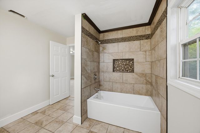 806 Indian Avenue, Rossville, GA 30741