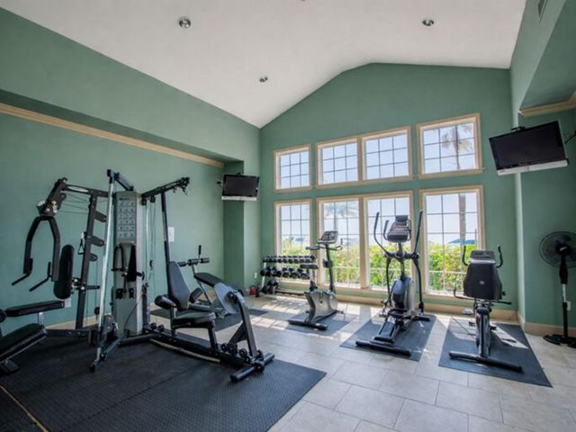 7000 Seawall Boulevard 211, Galveston, TX 77551