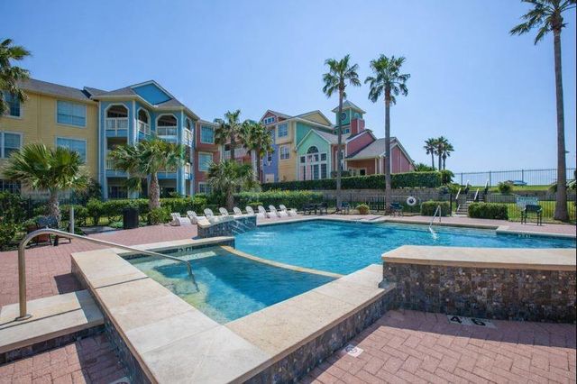 7000 Seawall Boulevard 211, Galveston, TX 77551