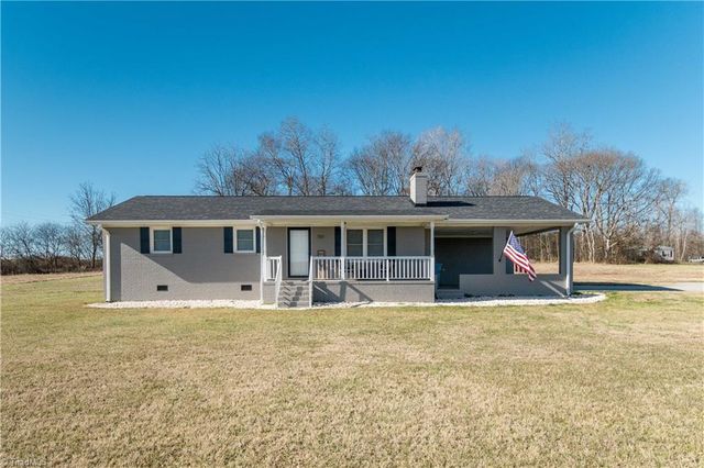 701 Farmington Road, Mocksville, NC 27028