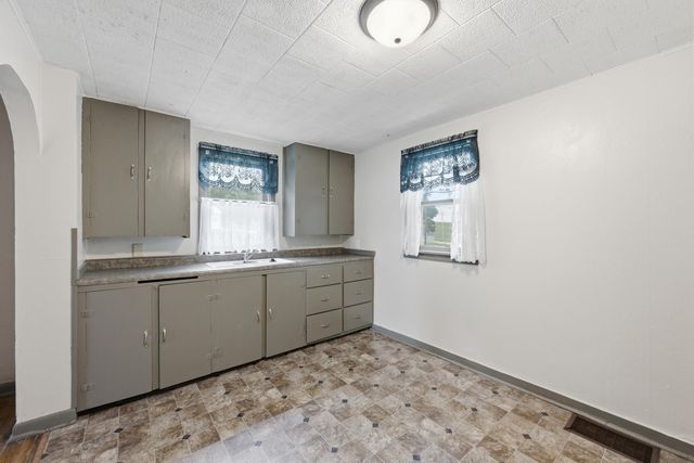 431 S DAY Avenue, Ute, IA 51060
