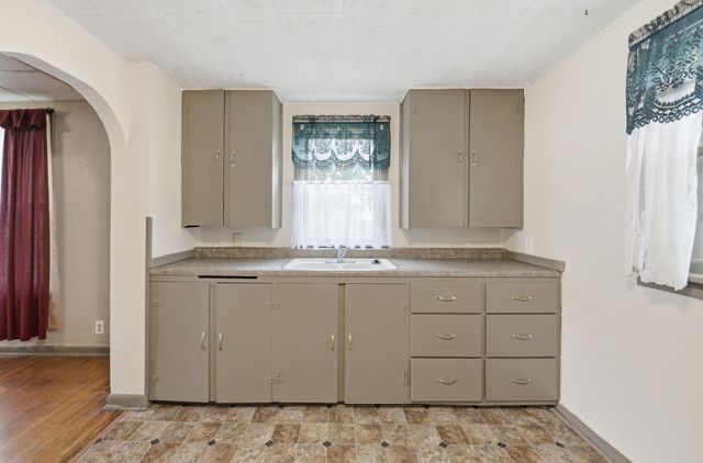 431 S DAY Avenue, Ute, IA 51060