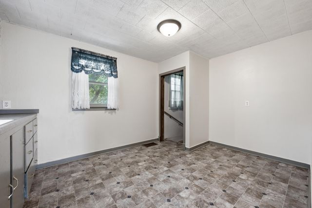 431 S DAY Avenue, Ute, IA 51060