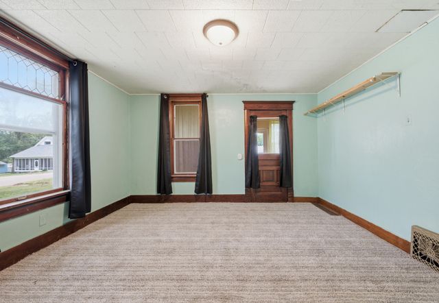 431 S DAY Avenue, Ute, IA 51060