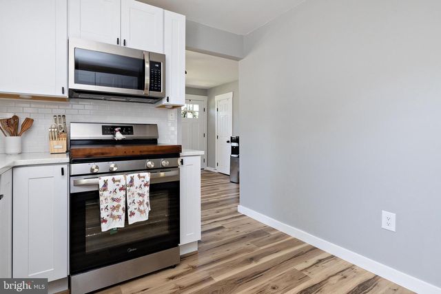559 LYNNE DR, Clayton, NJ 08312
