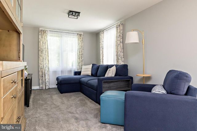 559 LYNNE DR, Clayton, NJ 08312