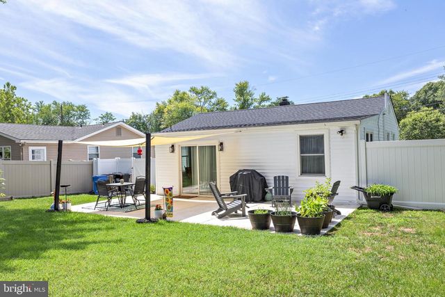 559 LYNNE DR, Clayton, NJ 08312