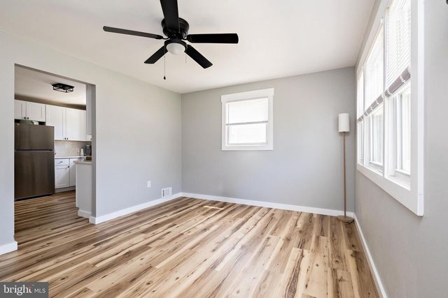 559 LYNNE DR, Clayton, NJ 08312