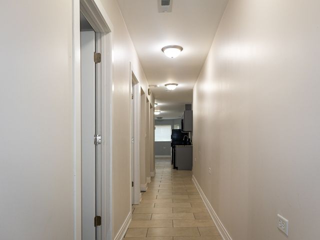 1826 S Hamlin Avenue, Chicago, IL 60623