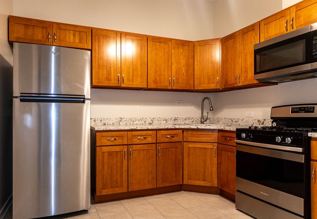 1826 S Hamlin Avenue, Chicago, IL 60623