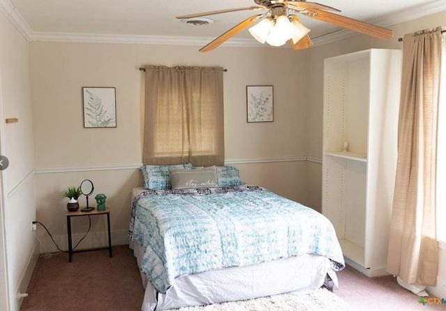 1104 Moss Lane, Cuero, TX 77954