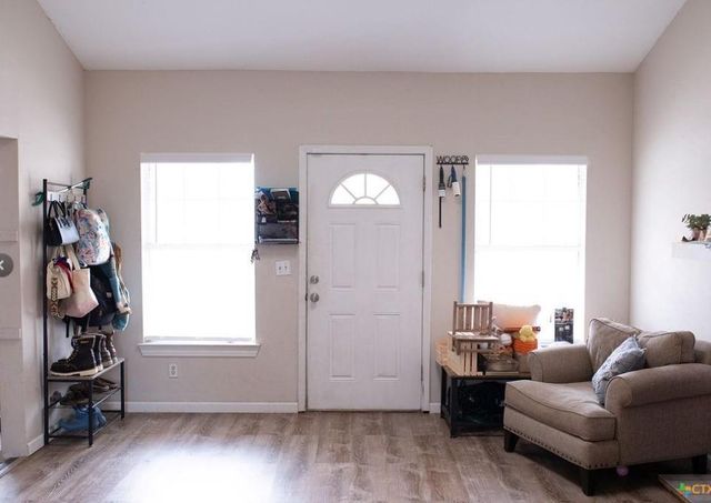 1104 Moss Lane, Cuero, TX 77954